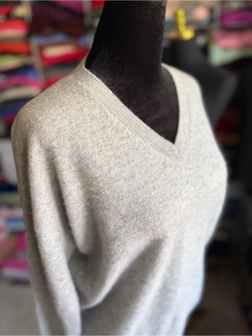 Women's V-Neck Lightweight Grey Cashmere Sweater